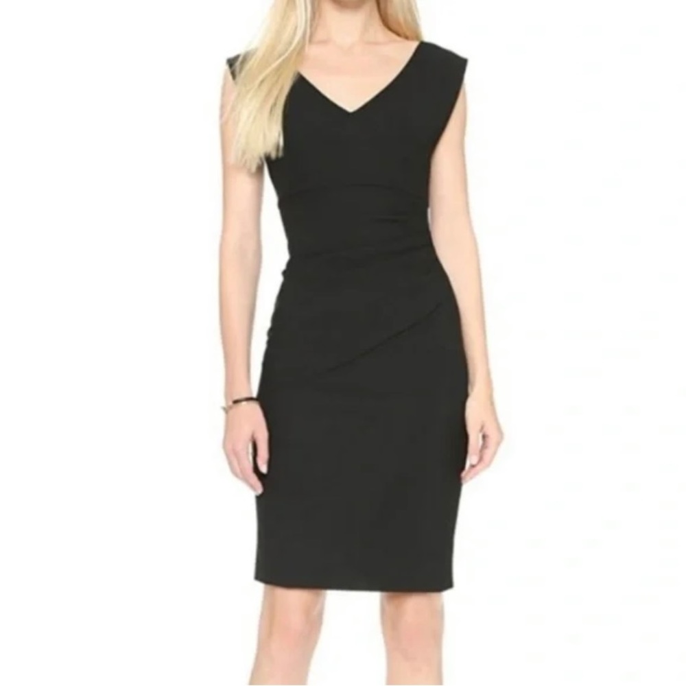 Diane von Fürstenberg Belvin dress ruched waste, beautiful and timeless.